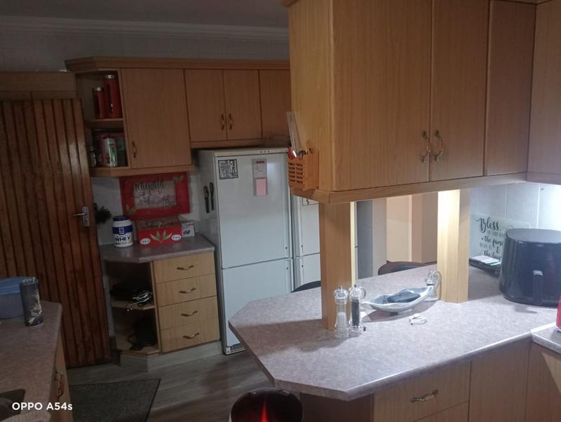 3 Bedroom Property for Sale in Vaalpark Free State